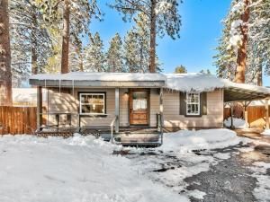 Sold 2 Beds 1 Bath Single Family in South Lake Tahoe!