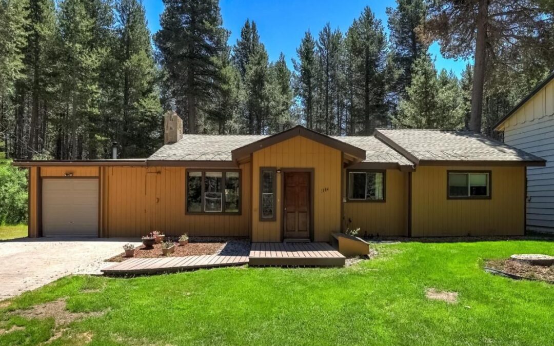 Sold 3 Beds 2 Baths Single Family in South Lake Tahoe!