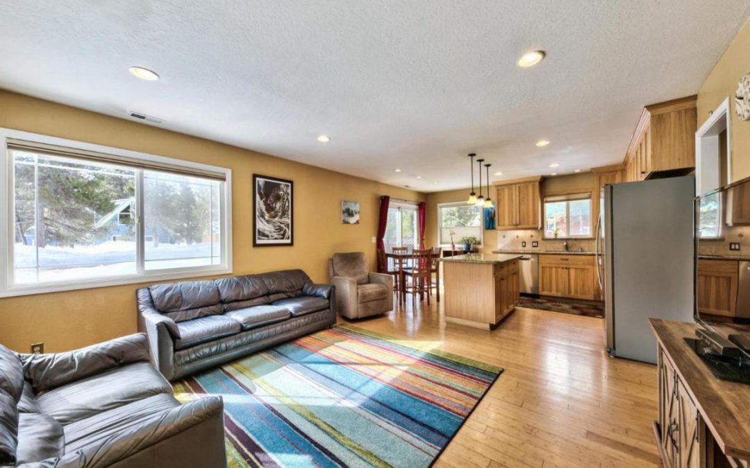 New 2 Beds 2 Baths Single Family Listing in South Lake Tahoe!